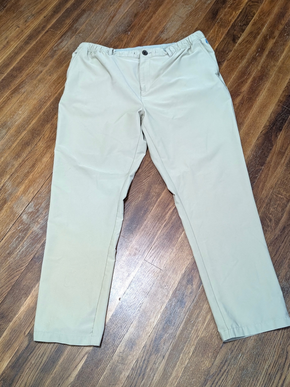 Chubbies Everywear Performance Pants in light khaki XXL